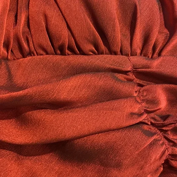 Red dress perfect for the holidays. - Picture 8 of 9